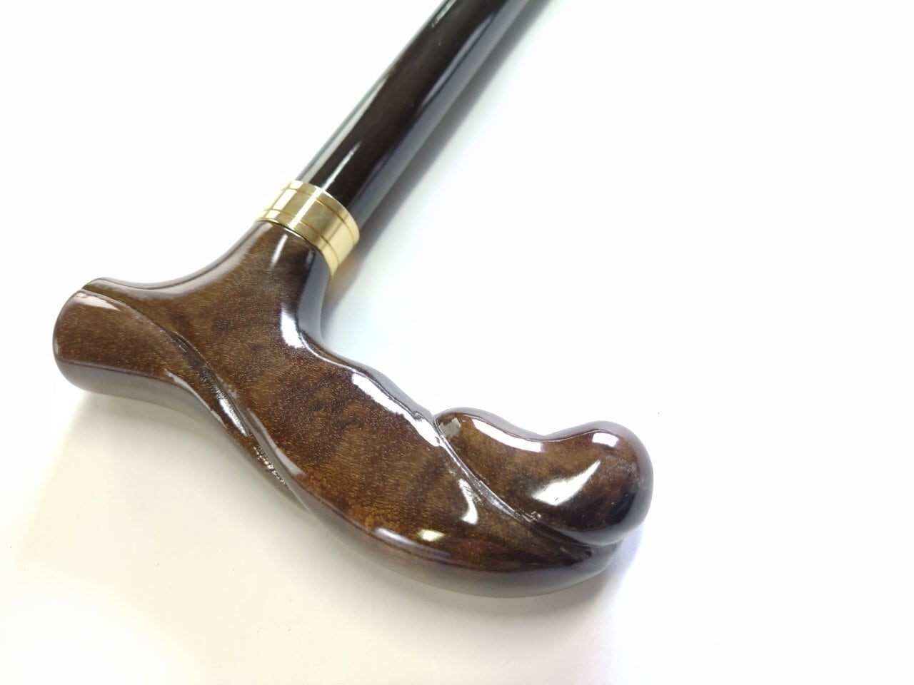 木製ハンド型一本杖 茶手元 黒支柱 型番18 | 飯田のステッキ