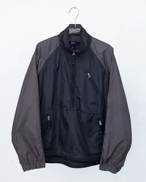 "GAP" 2-tone design half zip nylon jacket