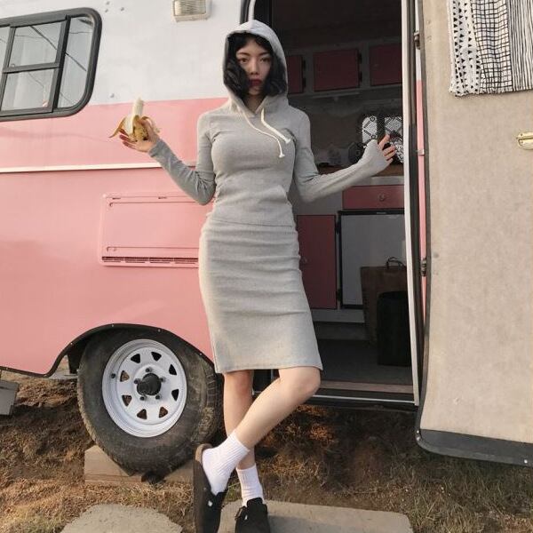 ピタッと感とサイドのスリットがセクシーなモテワンピース カジュアルさも Pure Fragrance Style ピタッと感とサイドのスリットがセクシーなモテワンピース カジュアルさも Pure Fragrance Style