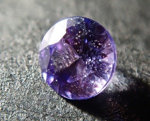 【新商品】ウィンザー産バイカラーサファイア 0.156ct