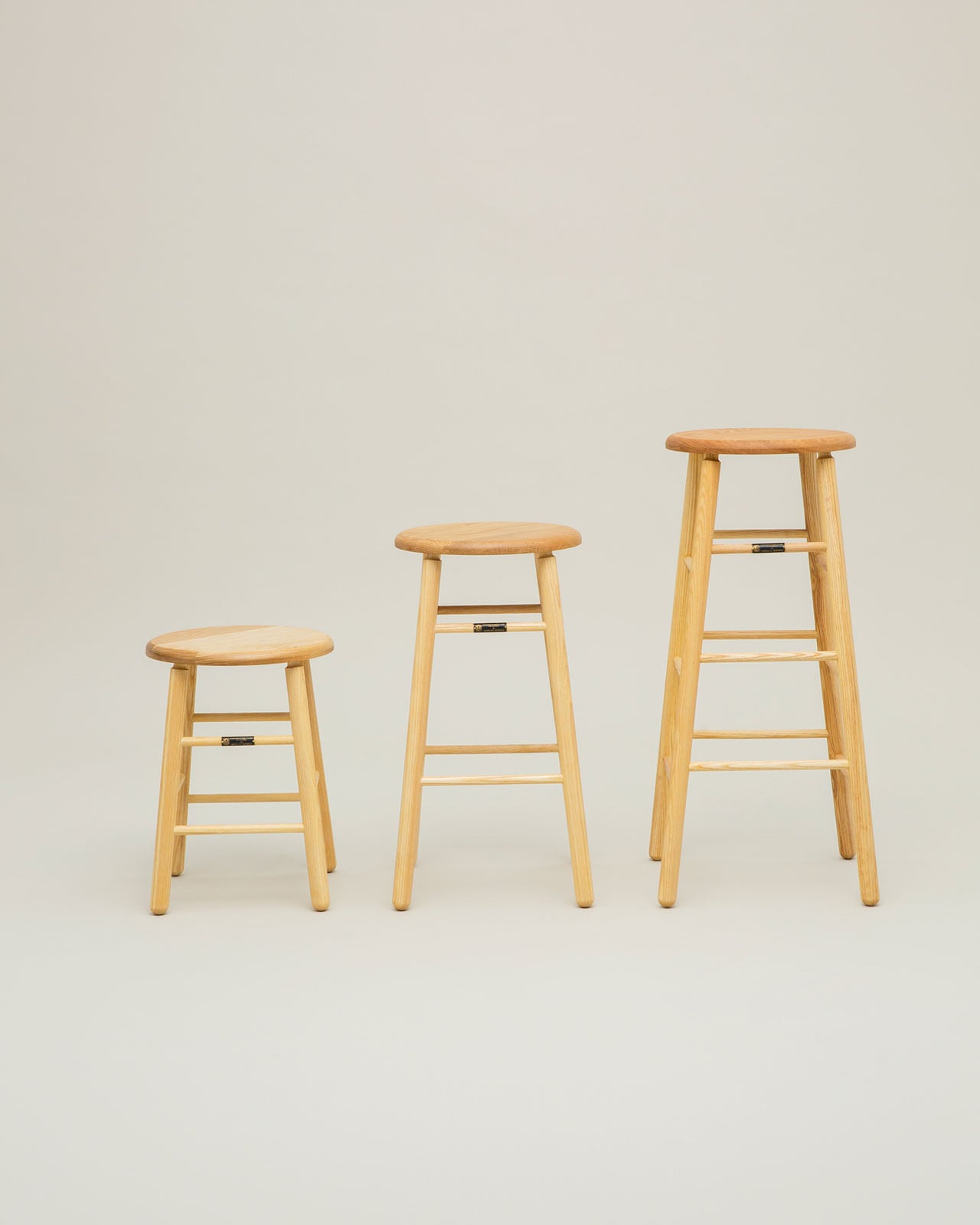 通販でクリスマス Deschutes Low | MOBLEY WORKS ONLINE SHOP｜モーブレーワークス スツール