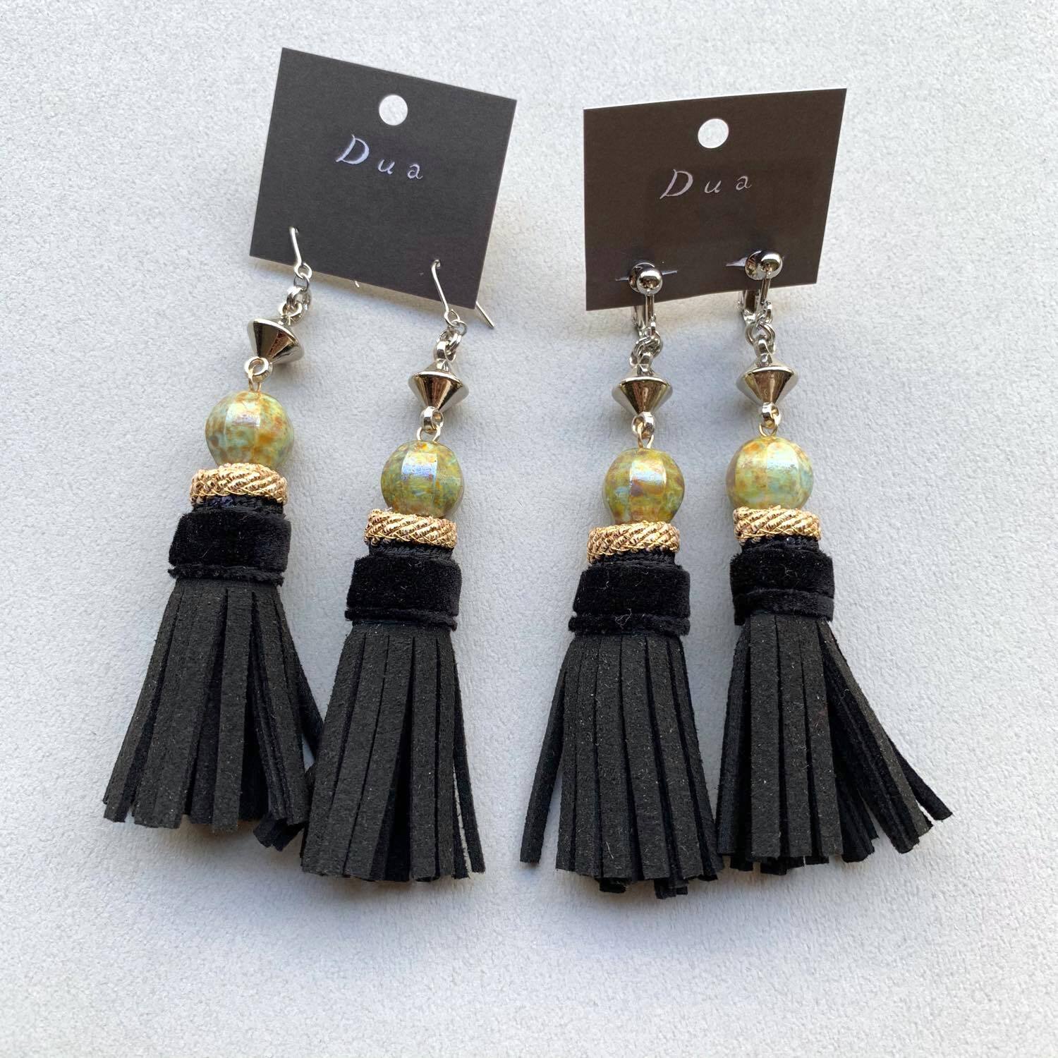 イタリアビーズと黒タッセルの〈ピアス/イヤリング〉 | Dua