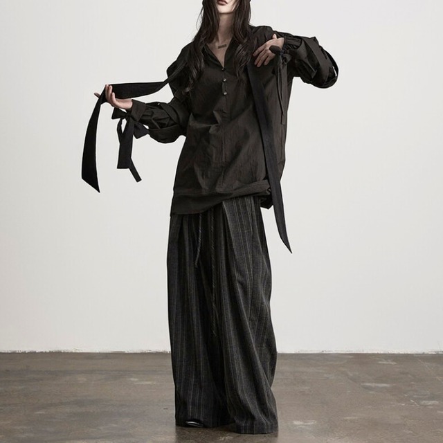 Pinstripe wide tuck pants C1489