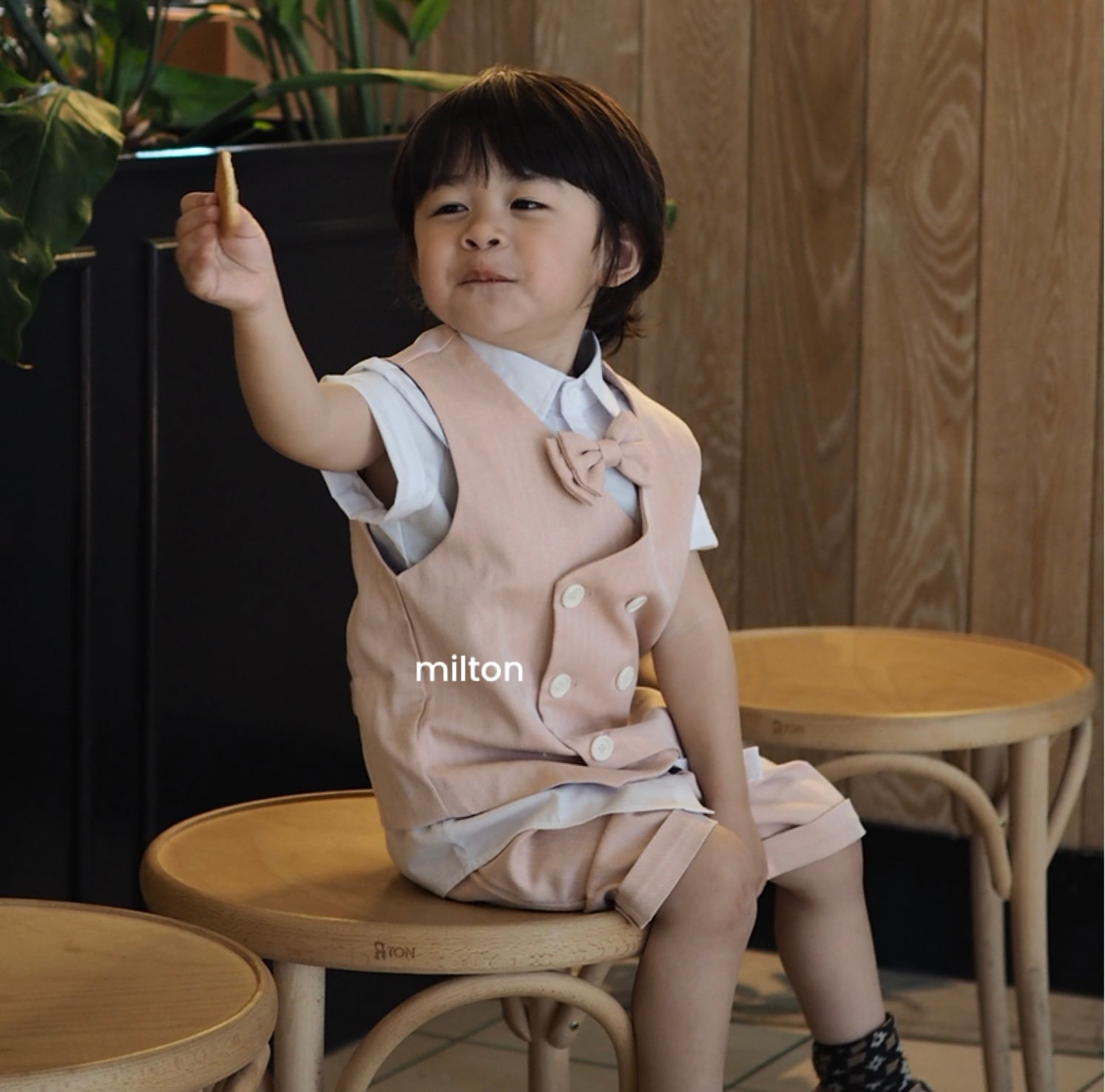 ライトピンク半袖ベストスーツ】80 90 100 110 0歳 6ヶ月 1歳 2歳 3歳