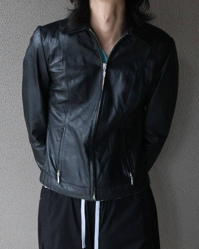 Short length leather zip blouson