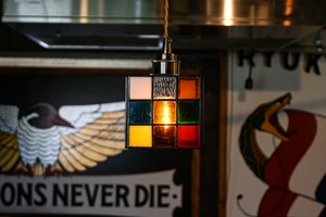antiquestyle glass pendantlight