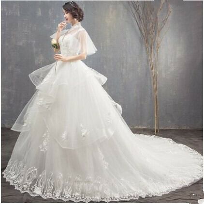 ウエディングドレス 床付くとトレーンあり2タイプ 宮廷風 上品