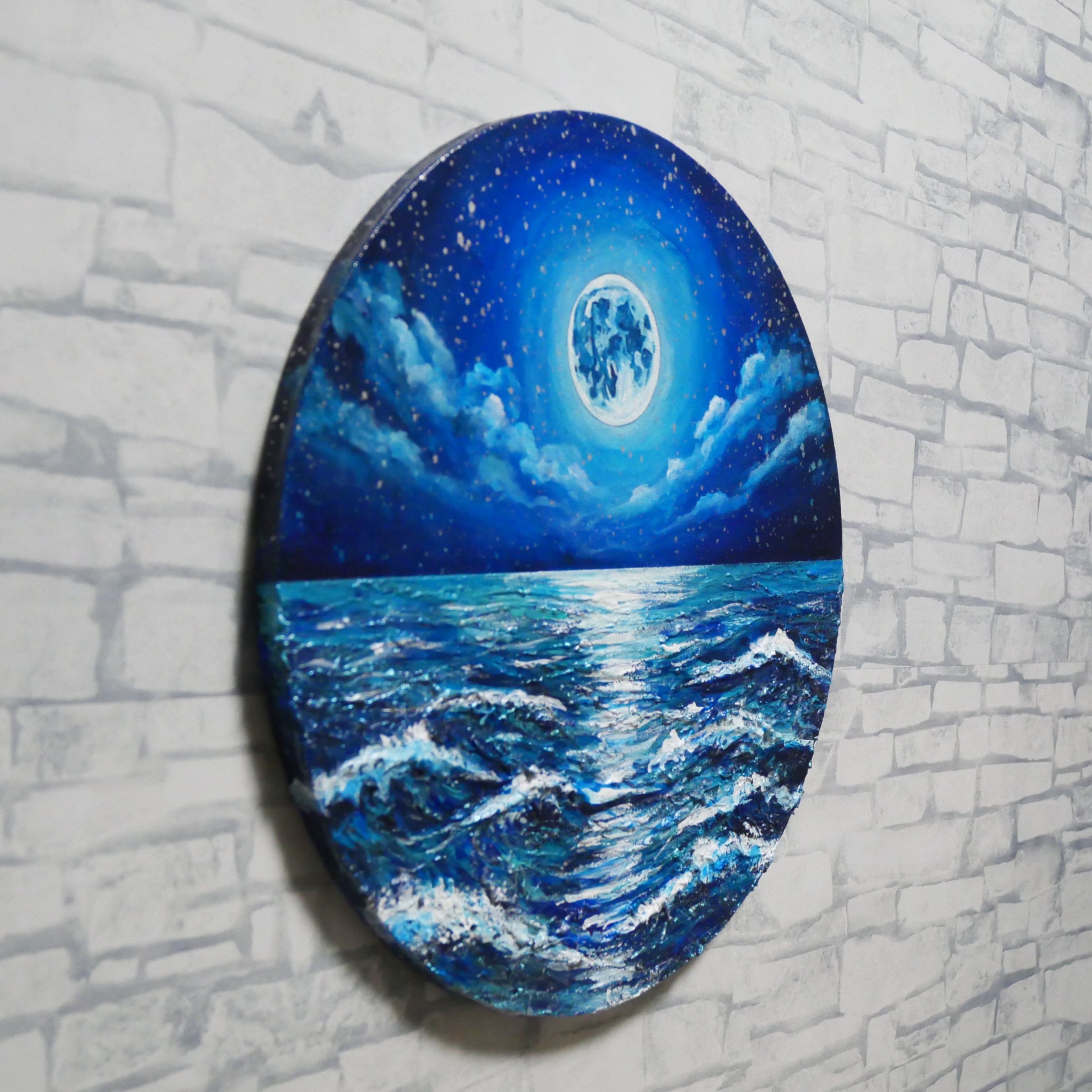 油絵】心を落ち着かせる海景画 丸形「青い満月と輝く海」油彩画