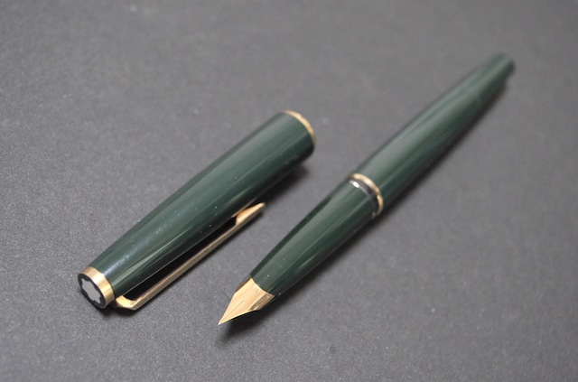 '70s　モンブラン ３２０　MONTBLANC 320　（極細字）　14K　　　　　01629