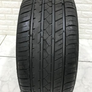 ライオンハート LH-FIVE 255/30ZR22 95W XL 2021年製