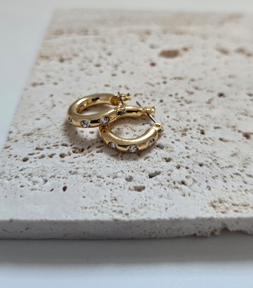 stone crossing pierce