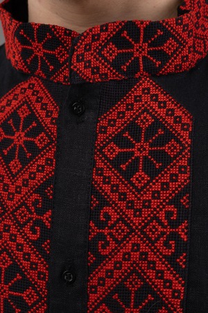 ウクライナ刺繍ヴィシヴァンカ　クロスステッチ手刺繍　L-XLサイズ　メンズ