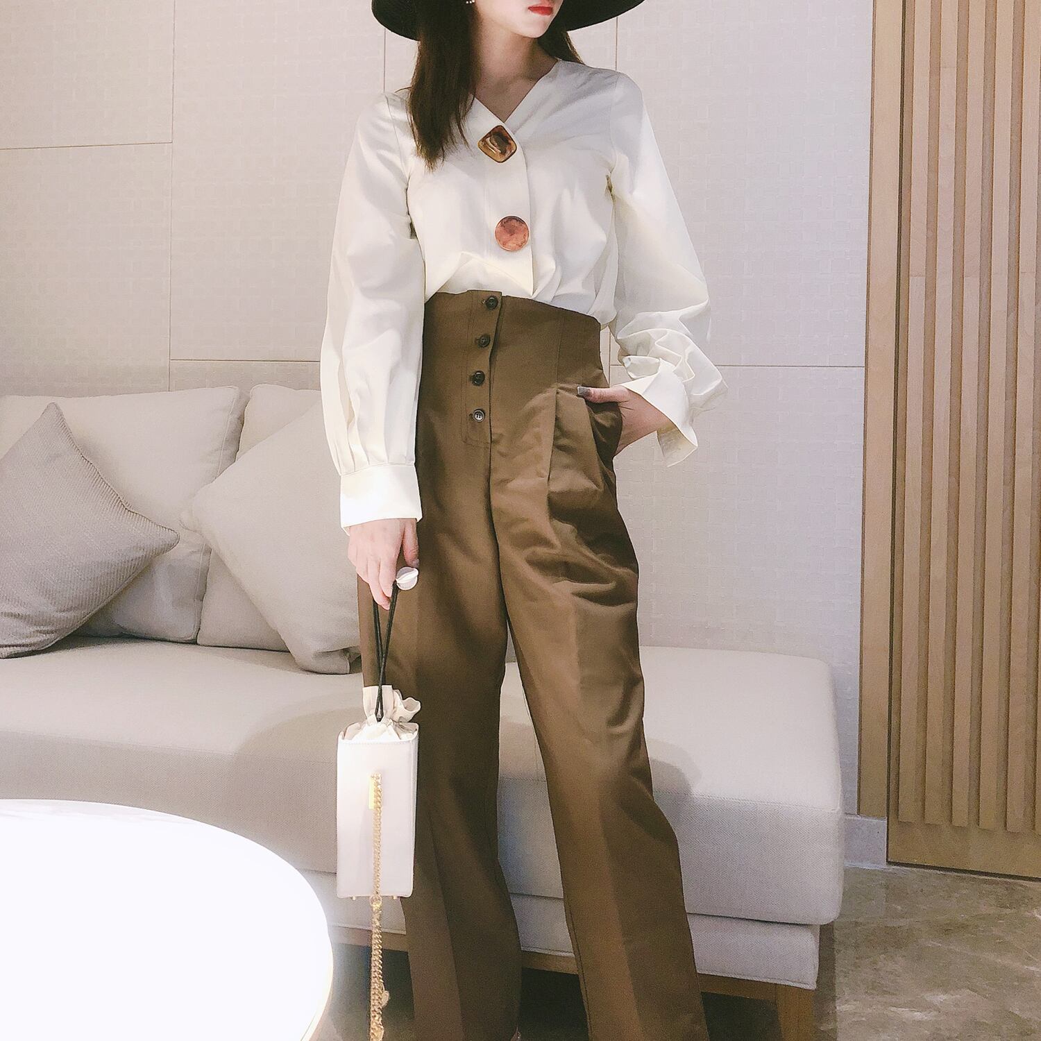 パンツ レディース タック 人気 コーデ オフィス 秋 色 黒 通勤 子育て 高級 春 かわいい カジュアル 韓国 かっこいい 形 可愛い きれいめ 着こなし きれい 通販 トレンド 夏 涼しい 夏コーデ ナチュラル 冬 フォーマル ロング 秋冬