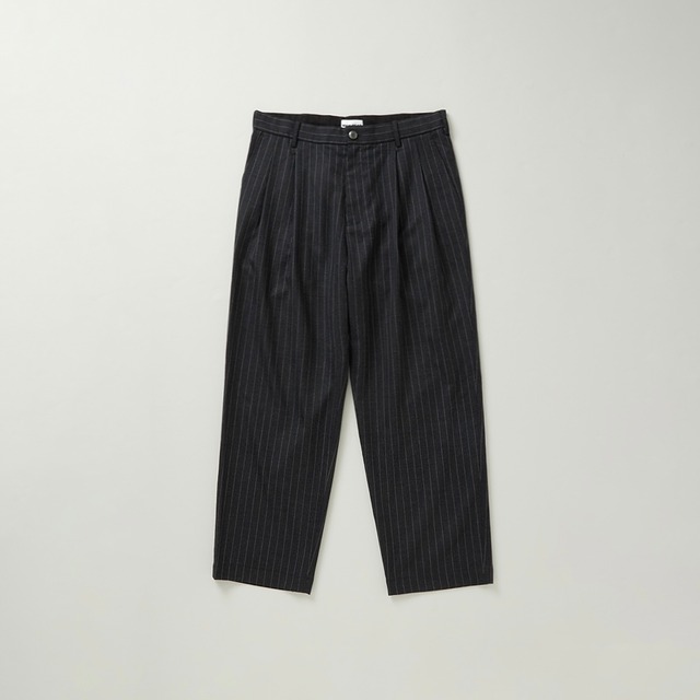 NICK GEAR  Fril slacks