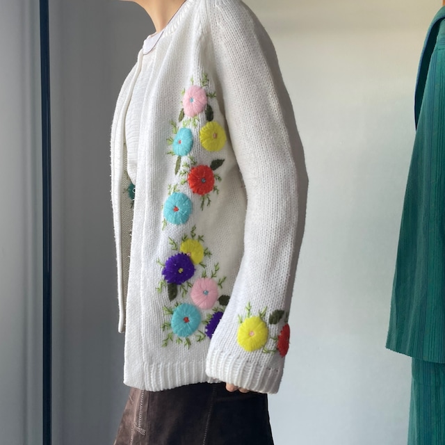 flower embroidery knit cardigan