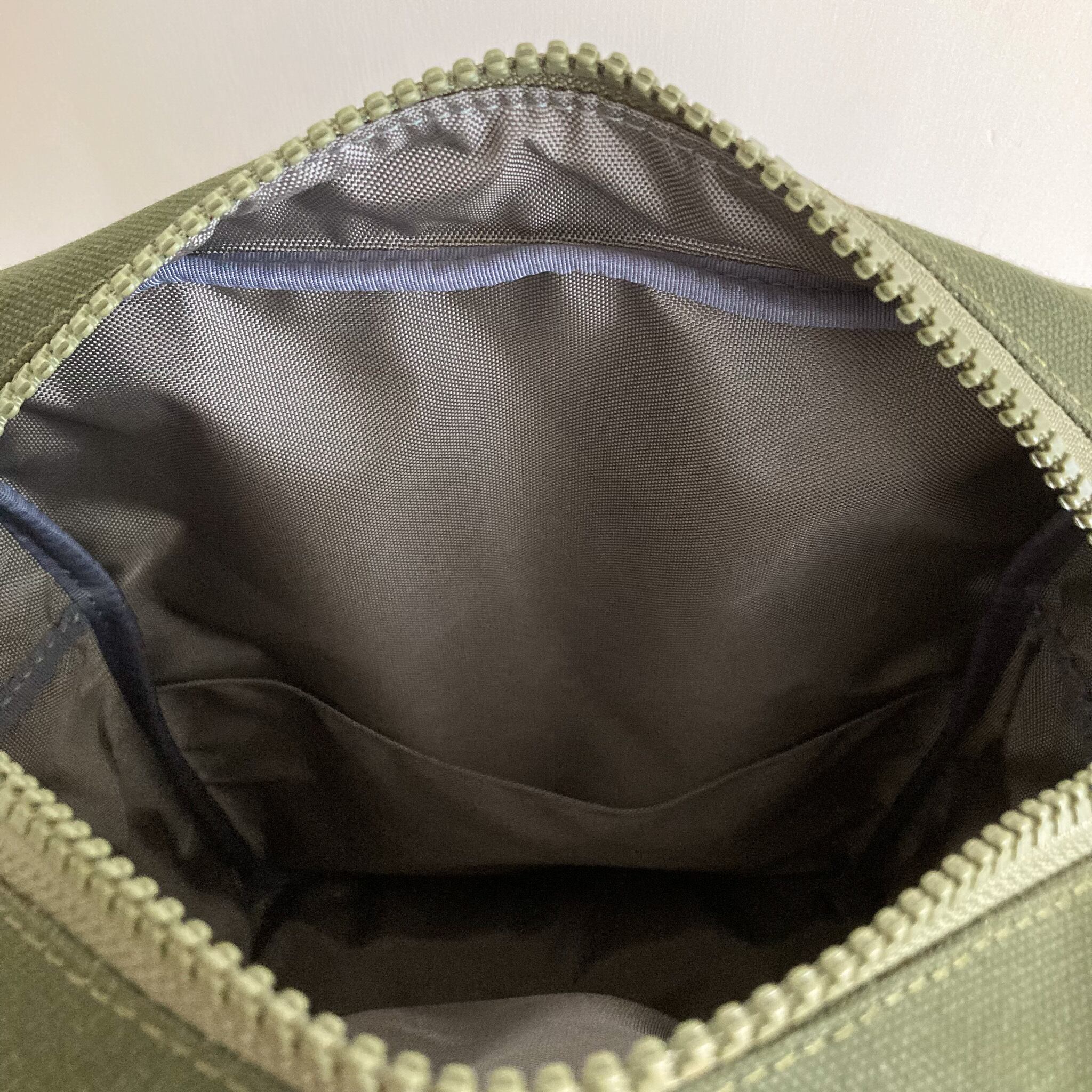 ショルダースクエア タテ オリーブドラブ / 6号帆布 | aoya bags