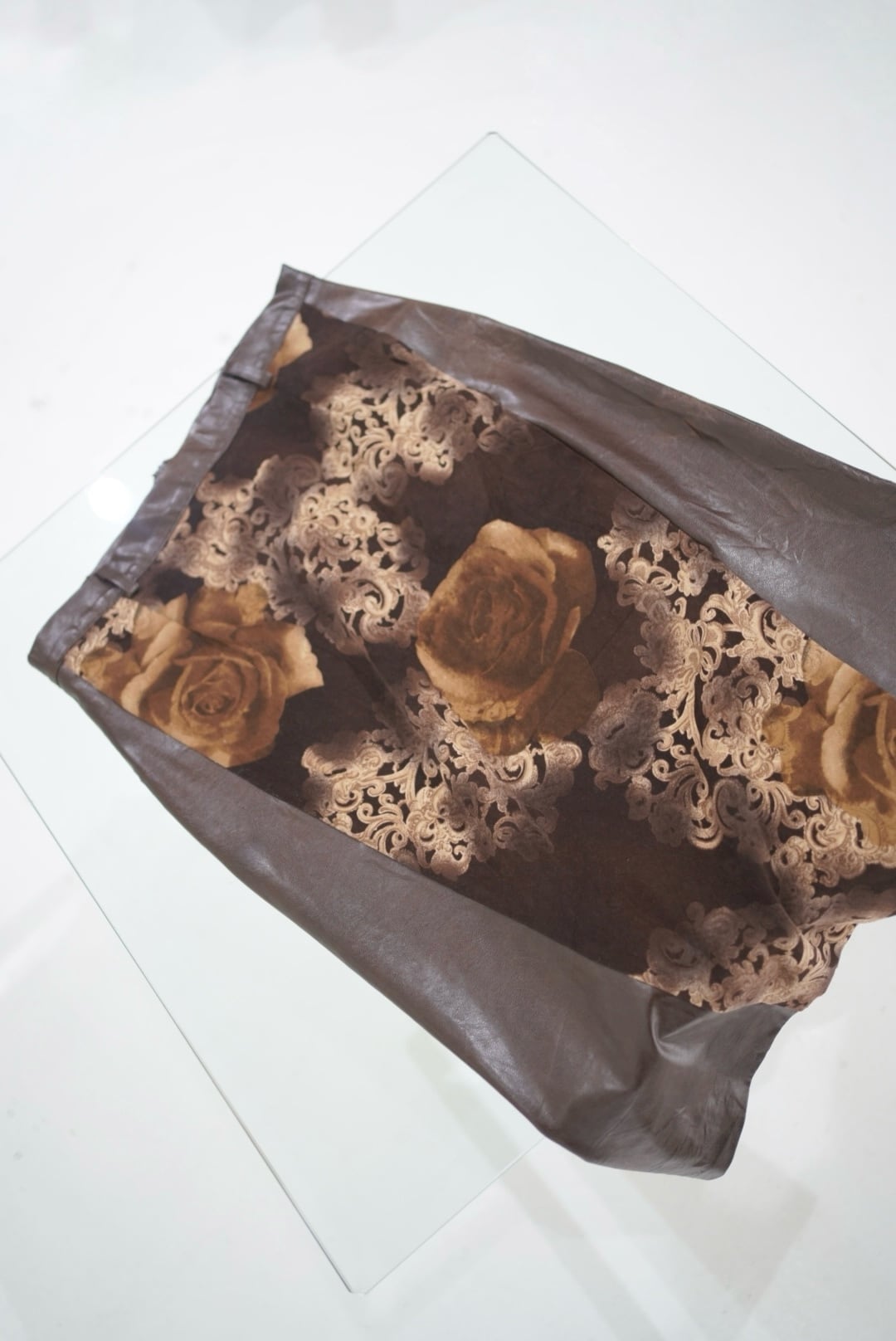 rose switching leather skirt