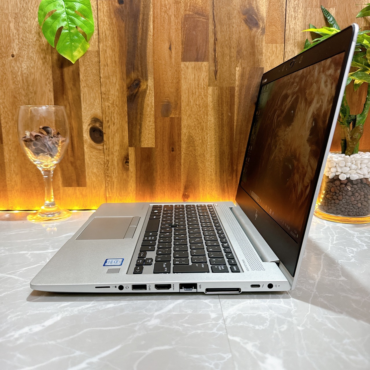 最高峰i7/HP EliteBook 830 G5/ メモリ16GB/i7第8世代/SSD1TB/大人気ノートパソコン