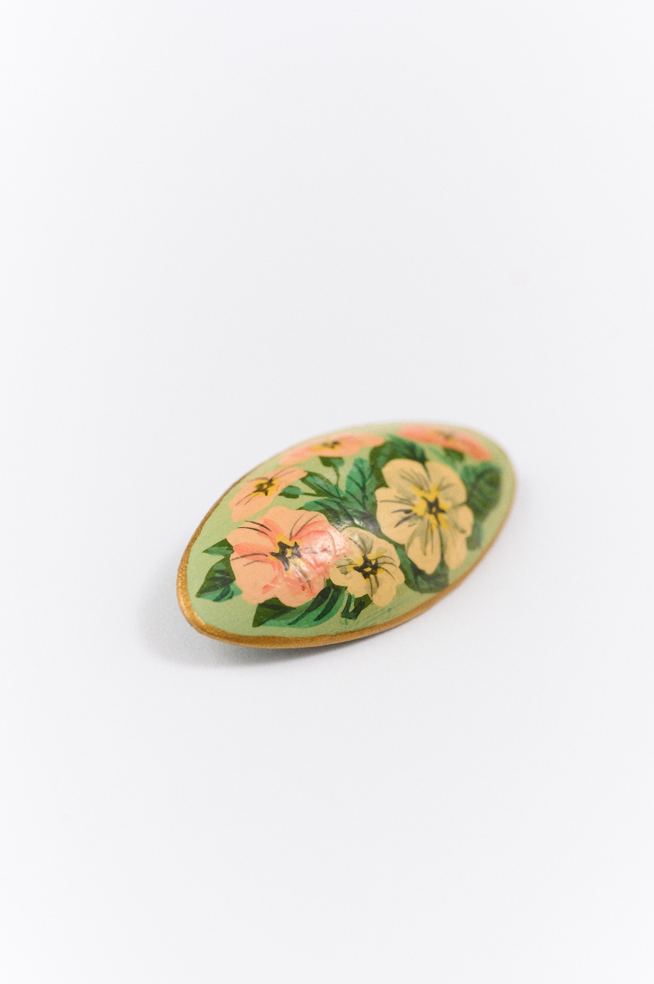 Hand-painted pansy brooch