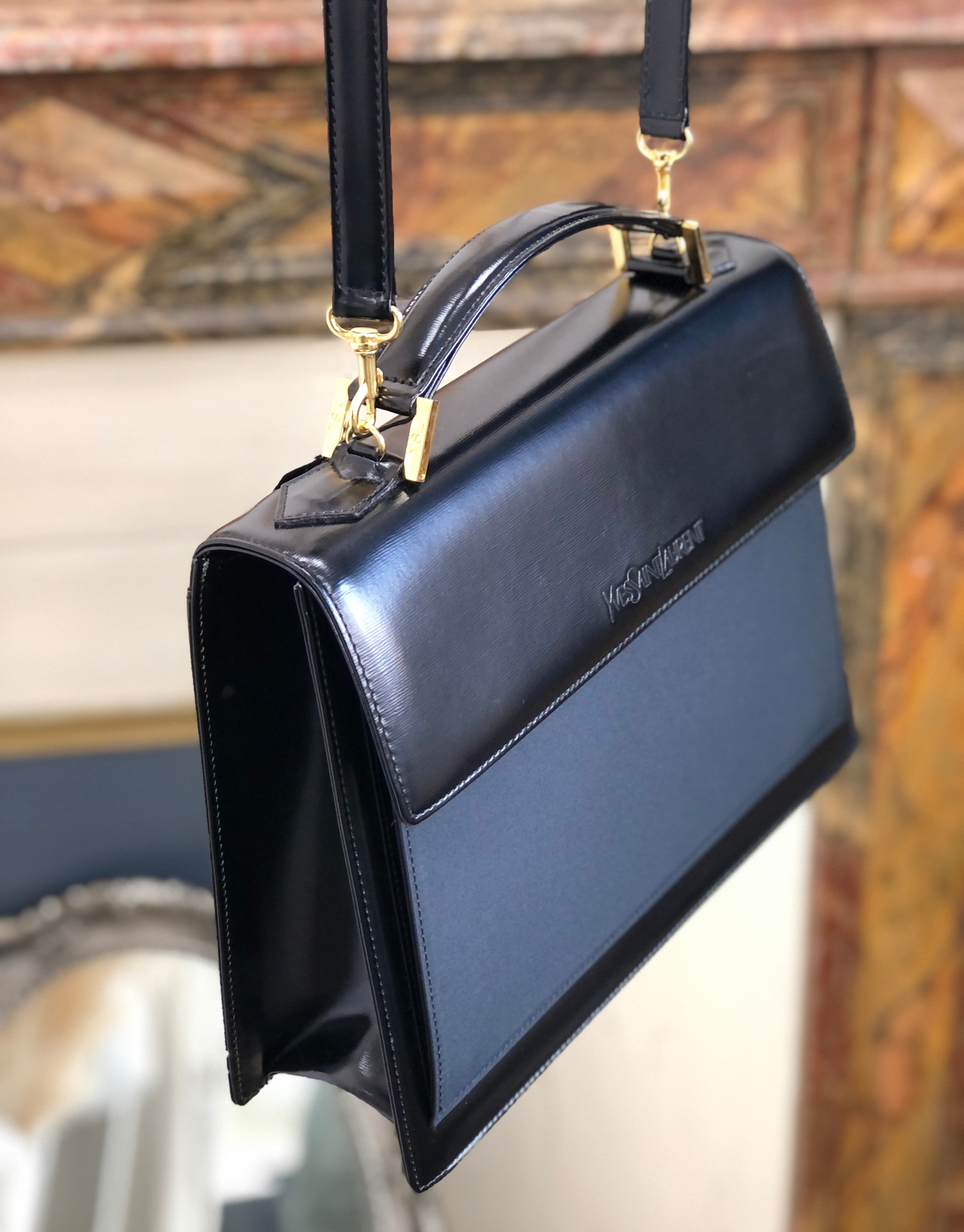 Yves Saint Laurent イヴ ・サンローラン ロゴ型押し ファブリック