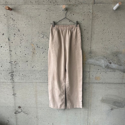 Design pleated pants