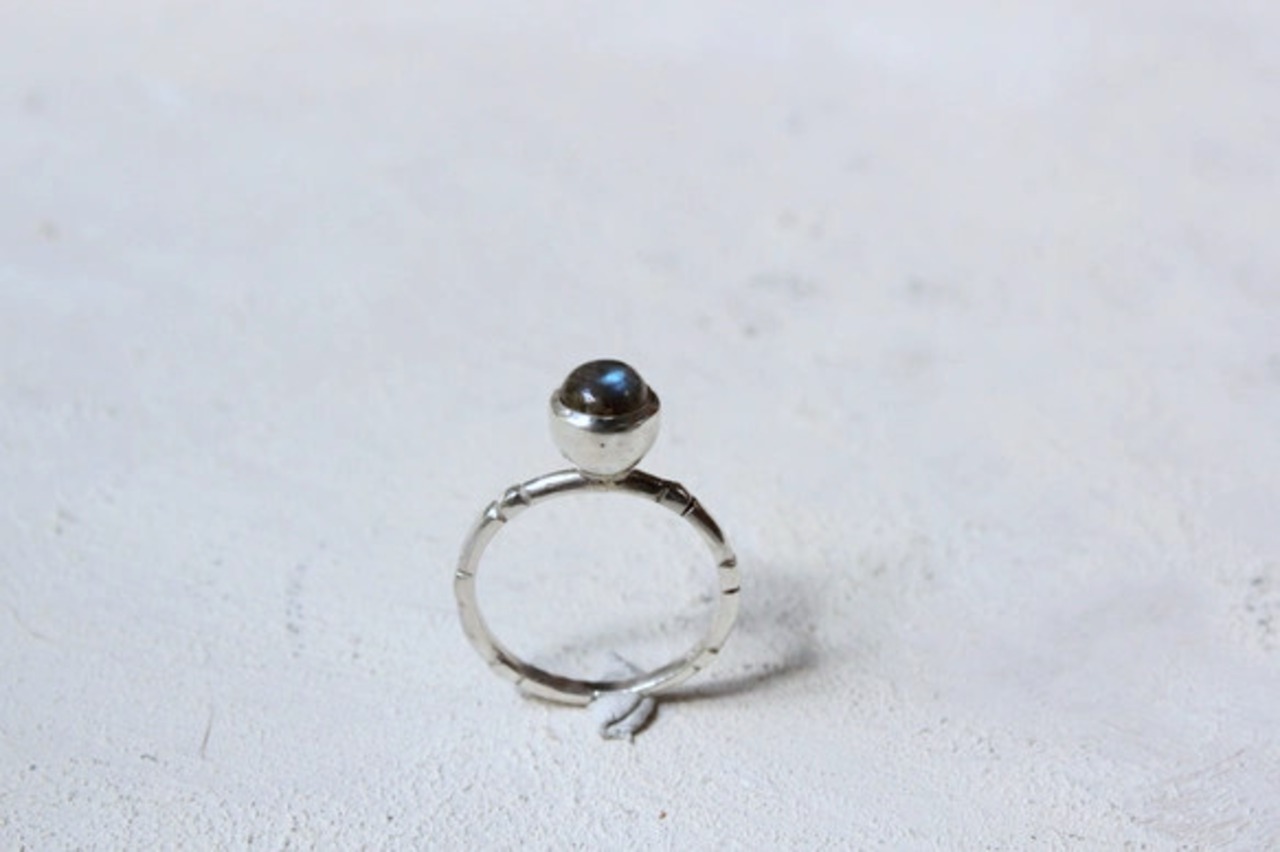 ラブラドライトのリング