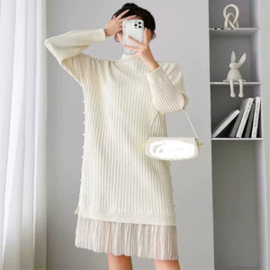 【送料無料】 ロングワンピ 2色 ニットワンピース ひざ丈 ミモレ 大きい ゆる 長袖 ハイネック Aライン フレア パール装飾 透け感 シースルー 異素材切り替え ドッキング 重ね着風 レイヤード 伸縮性 ニット エレガント 可愛い 大人可愛い きれいめ シンプル カジュアル シック コンサバ 華やか 大人 上品 おしゃれ お洒落 主役級 こなれ感 高見え 高級感 フェミニン 無地 冬 レディース 女性用 30代 40代 デート お出かけ 女子会 お呼ばれ 休日 お茶会 授業参観 ファッション