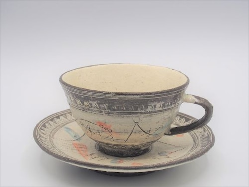 三島幾何文紅茶碗皿