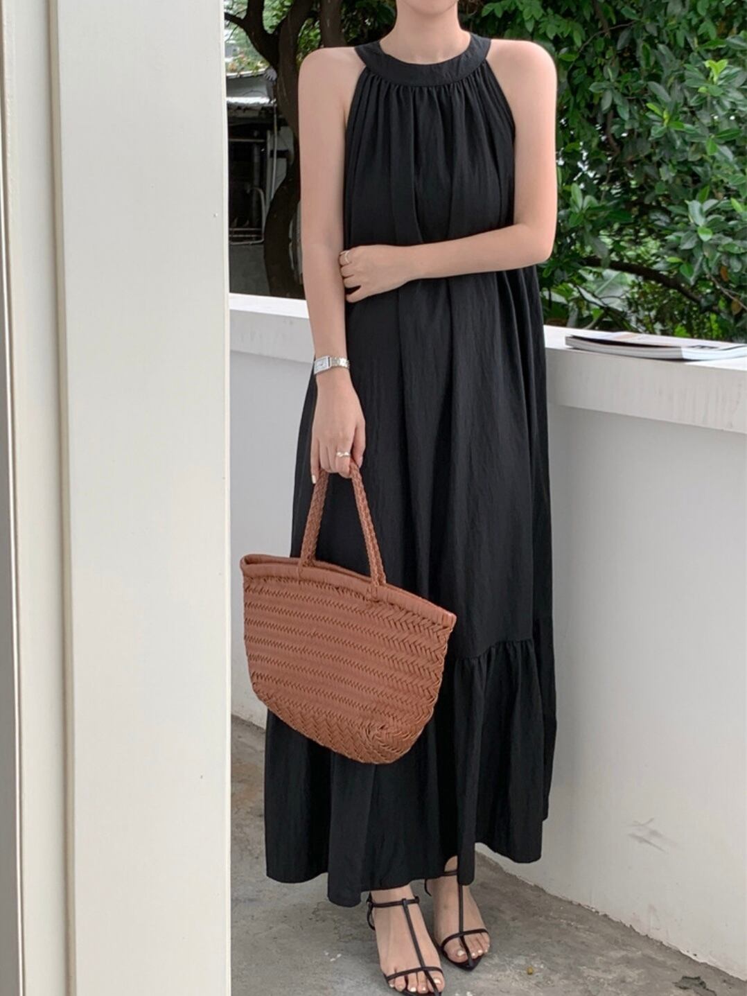 バックオープンホルターネックワンピース.3215 | mellow brown