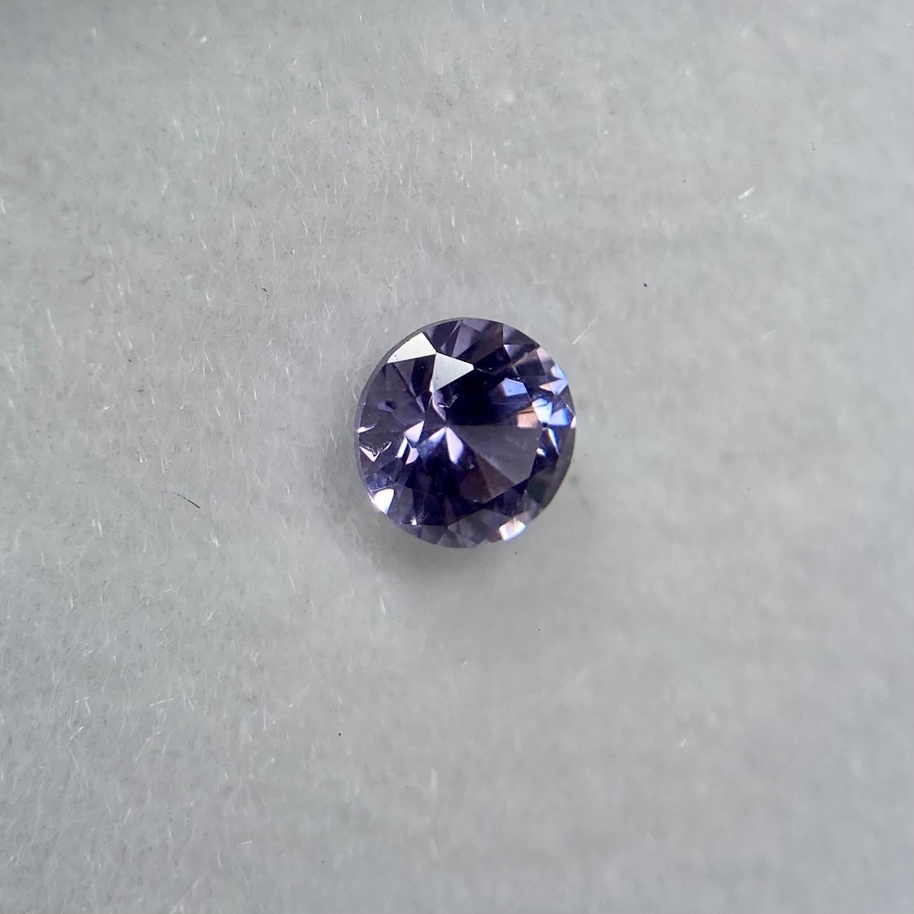 スピネル ラウンドカット 訳あってお買い得 約3.8mm　No.38W-2