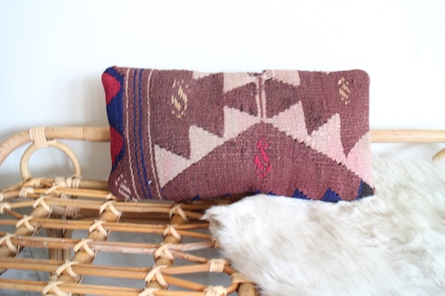 Vintage kilim cusion cover K-10　補修跡あり