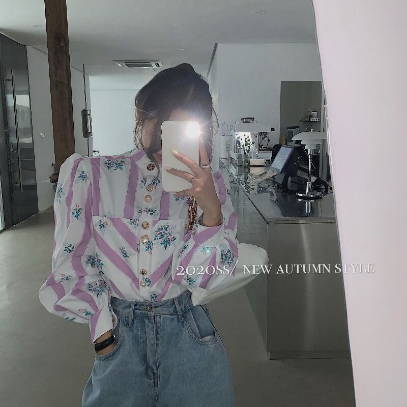 ニッチレトロスタンドカラー長袖フローラルシャツ女性秋ルーズストライプシャツホワイトトップ ブラックストロベリース24093260239