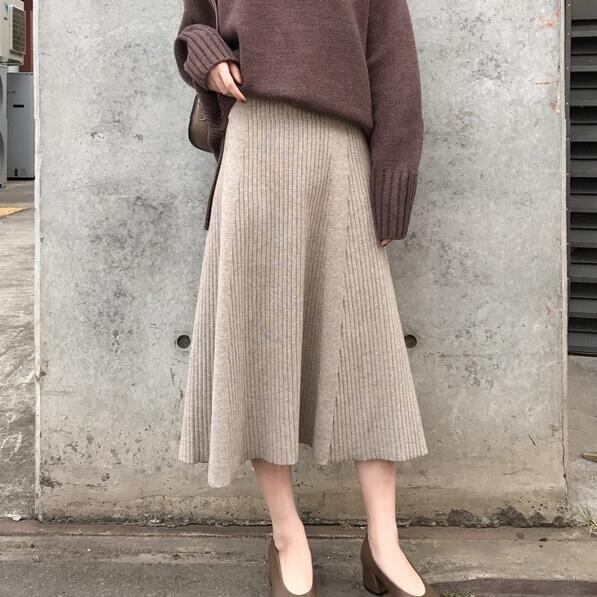 スカート レディース ロングスカート 5カラー S M L XL ベージュ ブラック グレー アプリコット ブラウン カラバリ ボトムス 無地 ニットスカート ミモレ ロング ウエストゴム 楽ちん リブニット Aライン ハイウエスト スタイルアップ 脚長効果 体型カバー リラクシー シンプル カジュアル フェミニン キュート 大人可愛い おしゃれ 普段使い デート お出かけ 女子会 休日 旅行 通勤 通学 着まわし ファッション コーデ スタイル モテ 送料無料 サイズ展開豊富 大きいサイズ 定番 秋 冬