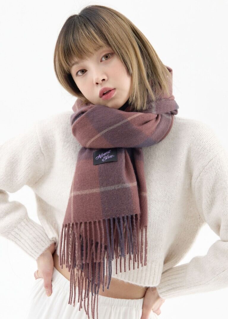 ☆LE SSERAFIM ウンチェ 着用！！【Almostblue】BLUSH CHECK MUFFLER