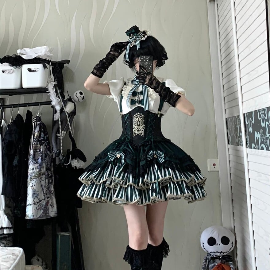 ロリータファッション ゴスロリ黒ストライプリボン多段フリルJSK