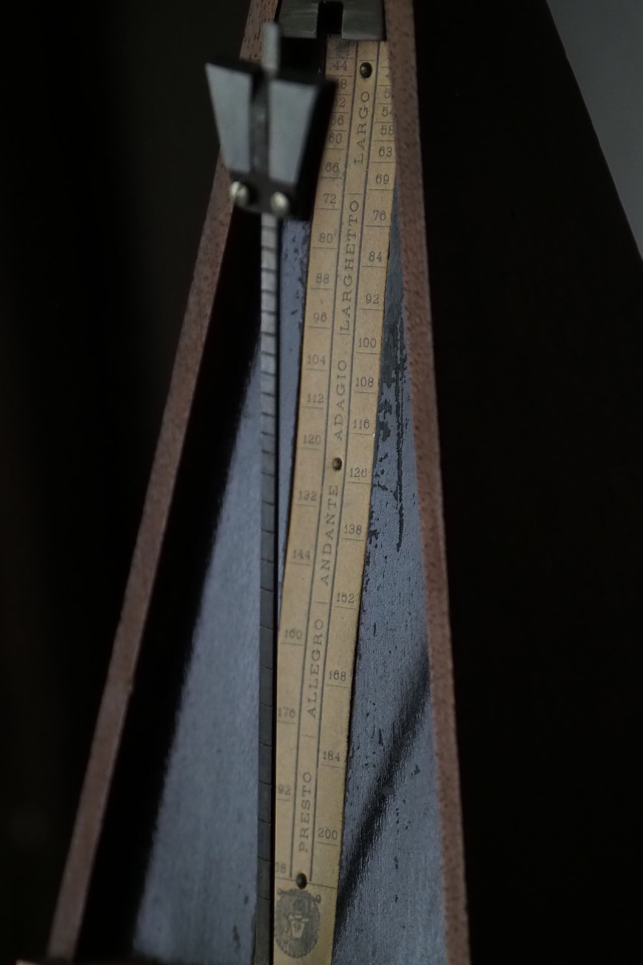 四角錐のメトロノーム-antique metronome | アンティーク.ヴィンテージ