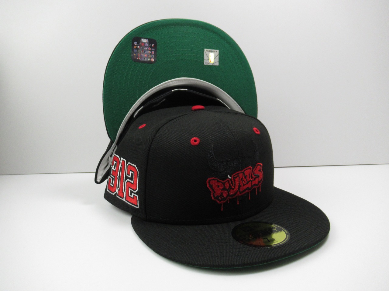 Exclusive NEW ERA 59fifty Chicago Bulls　シカゴ・ブルズ　Black