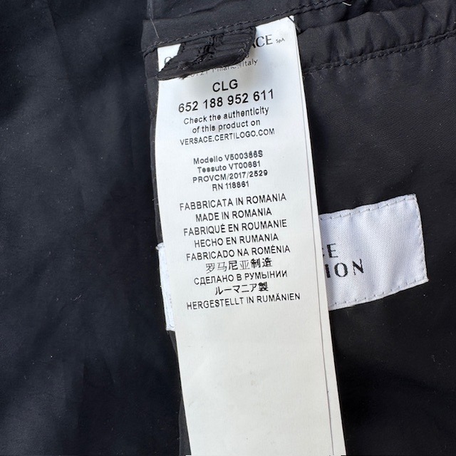 Gianni Versace ダウンジャケット 90s ブラック パファー ヴェルサーチ 古着 L〜XL 画像16