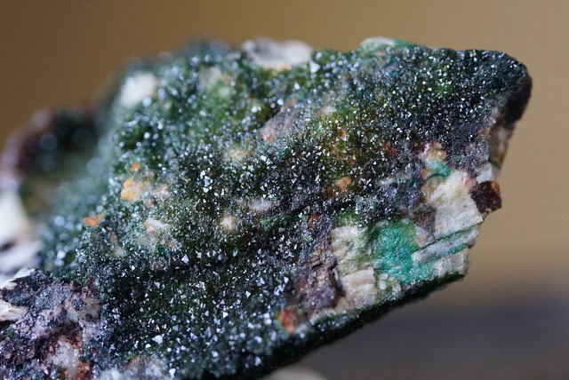 リベセナイト Libethenite