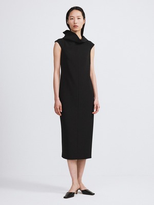 [RECTO][WOMEN] OPEN BACK HIGH NECK DRESS (BLACK) 正規品 韓国ブランド 韓国通販 韓国代行 韓国ファッション レクト 日本 店舗