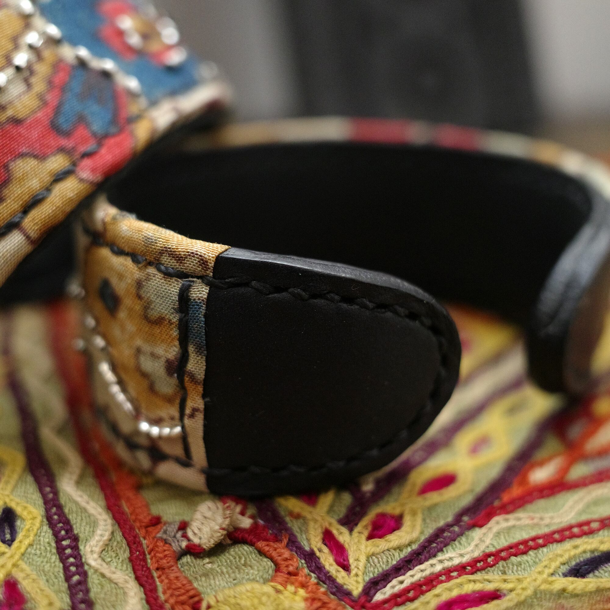 TWENTY SEVEN NINE 27/9 French Antique Fabric Decoration Bangle