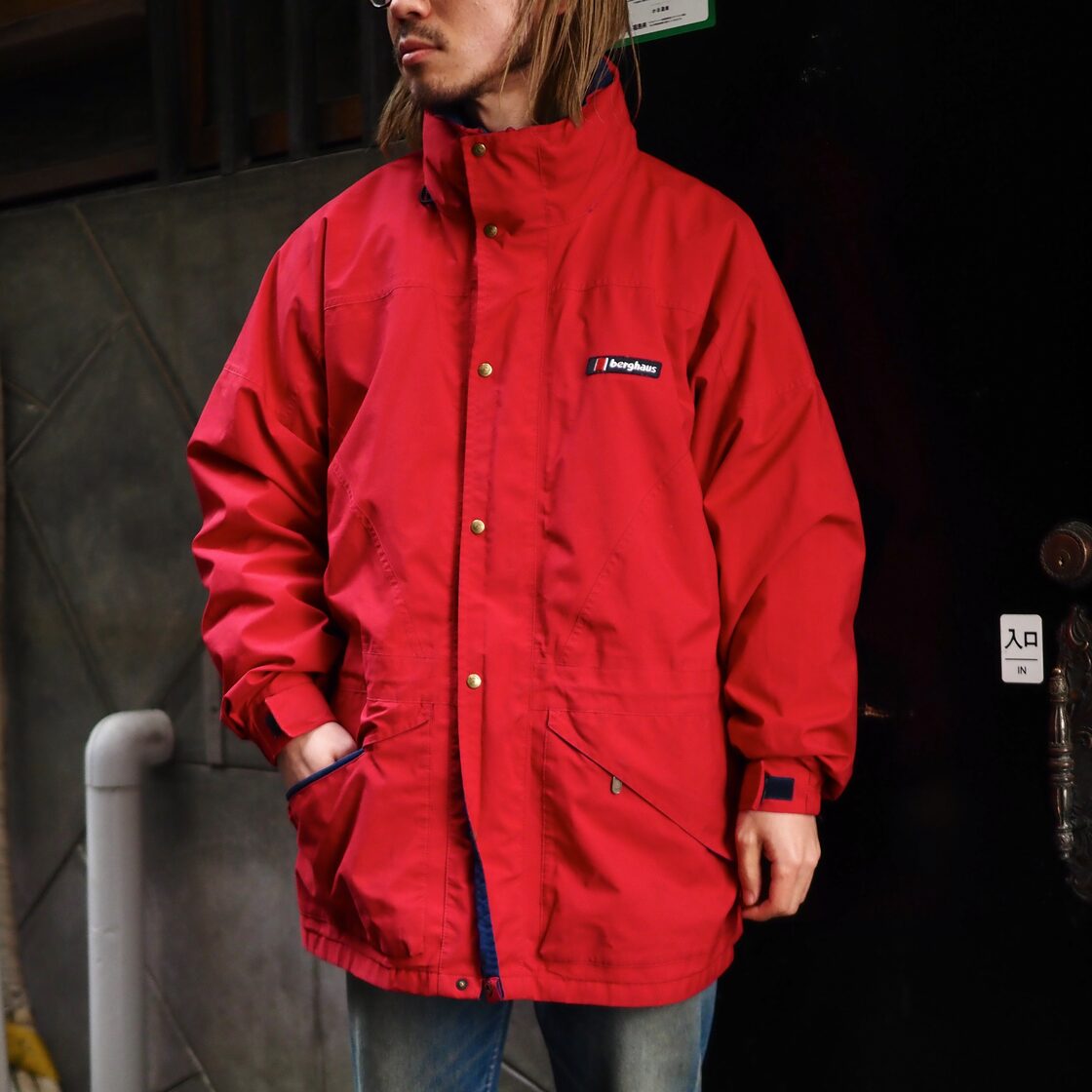 Oasis! UK Vintage Berghaus GORE-TEX Shell Jacket イギリス 
