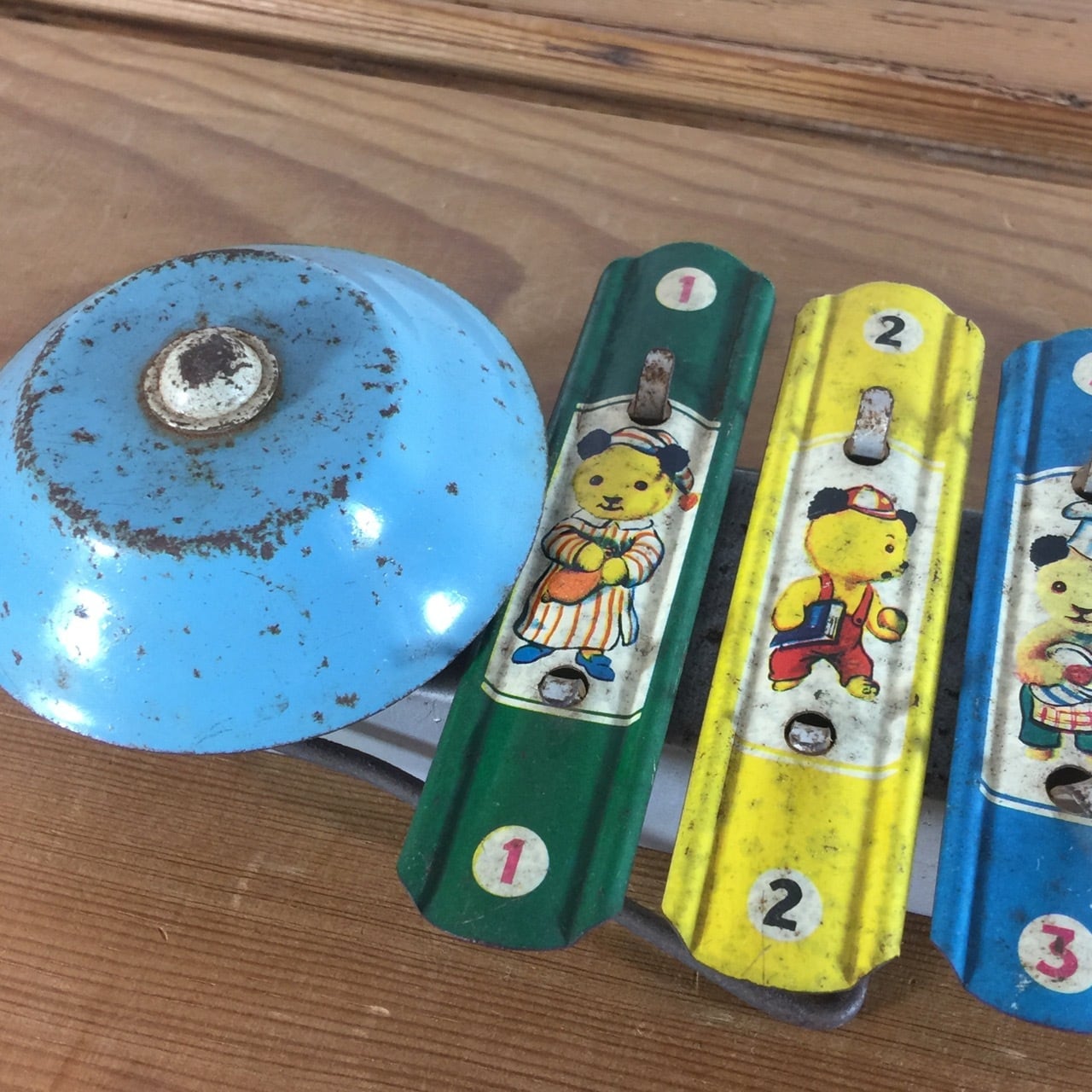 Sooty Songster Xylophone スーティの絵柄が描かれた 古いおもちゃの鉄