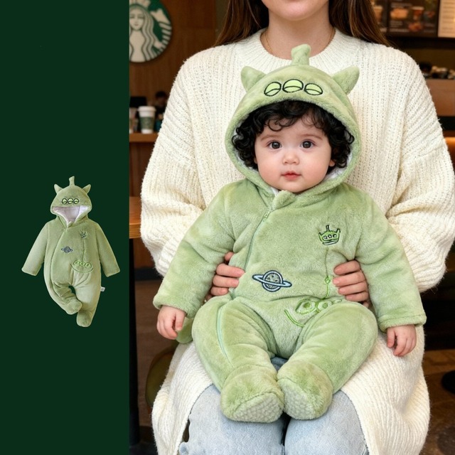 ベビー  冬新作 フード 付き 防寒 お出かけ  キャラクター アウターロンパース