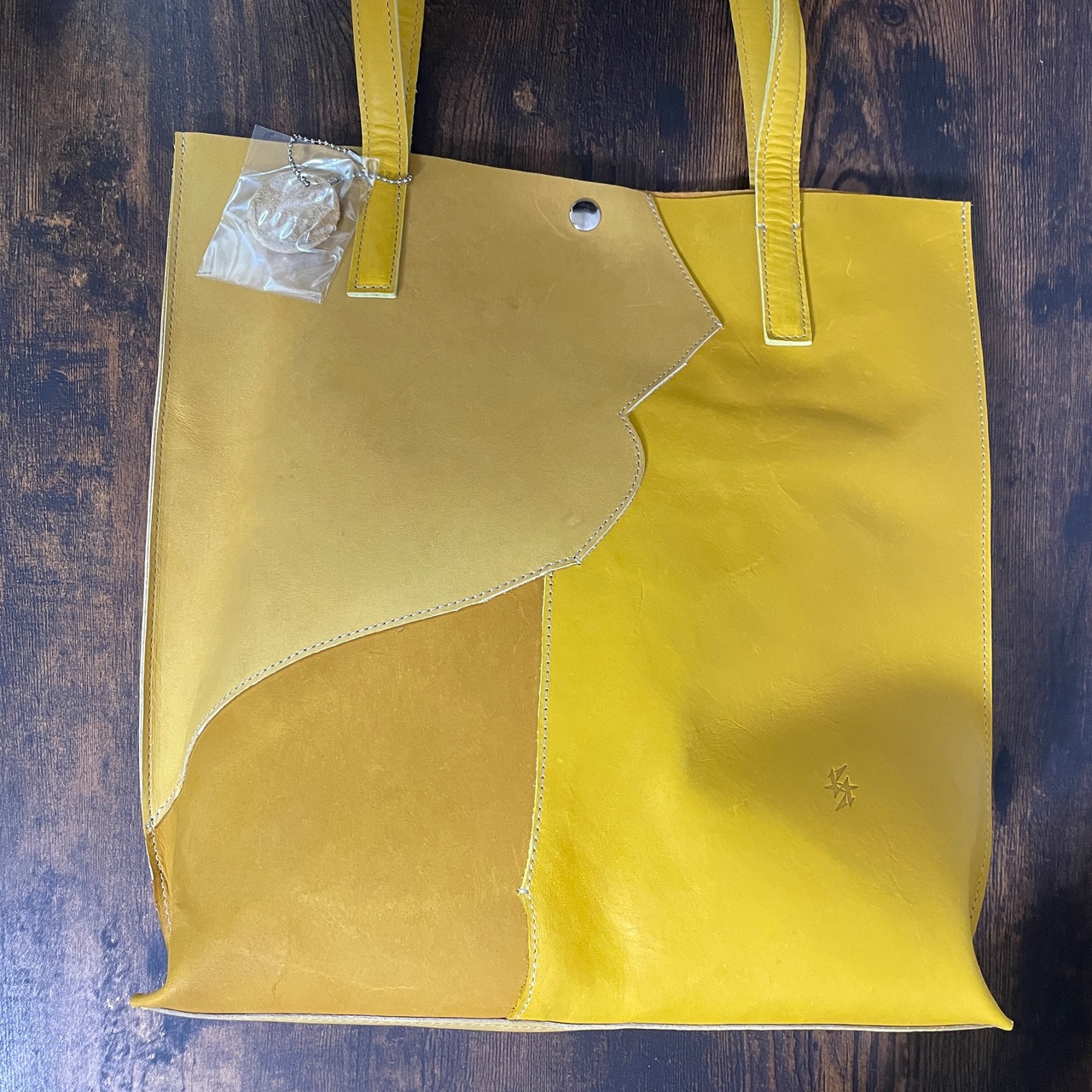 グローブレザー トートバック（縦型） 【国産牛革】