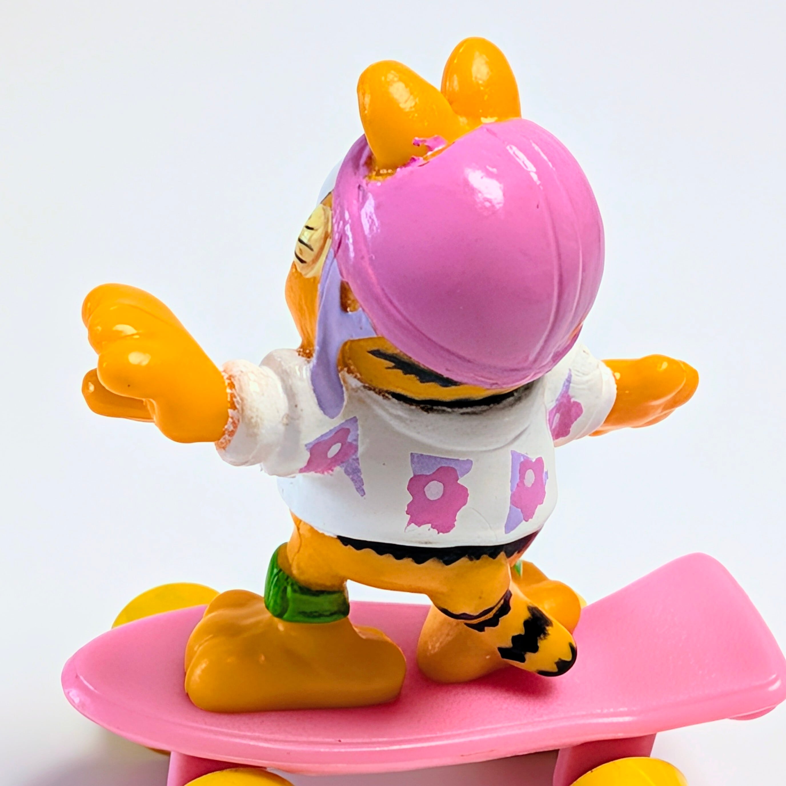 ☆ VINTAGE 1988 ☆【 McDonald's  ( マクドナルド ) 】1988年マクドナルドミールトイ 『 Garfield on Skateboard（ガーフィールド オン スケートボード）』〜メットにアロハシャツでスベるあいつ(笑)〜 / ミールトイ / ハッピーミール 〚アメリカン雑貨 アメトイ〛