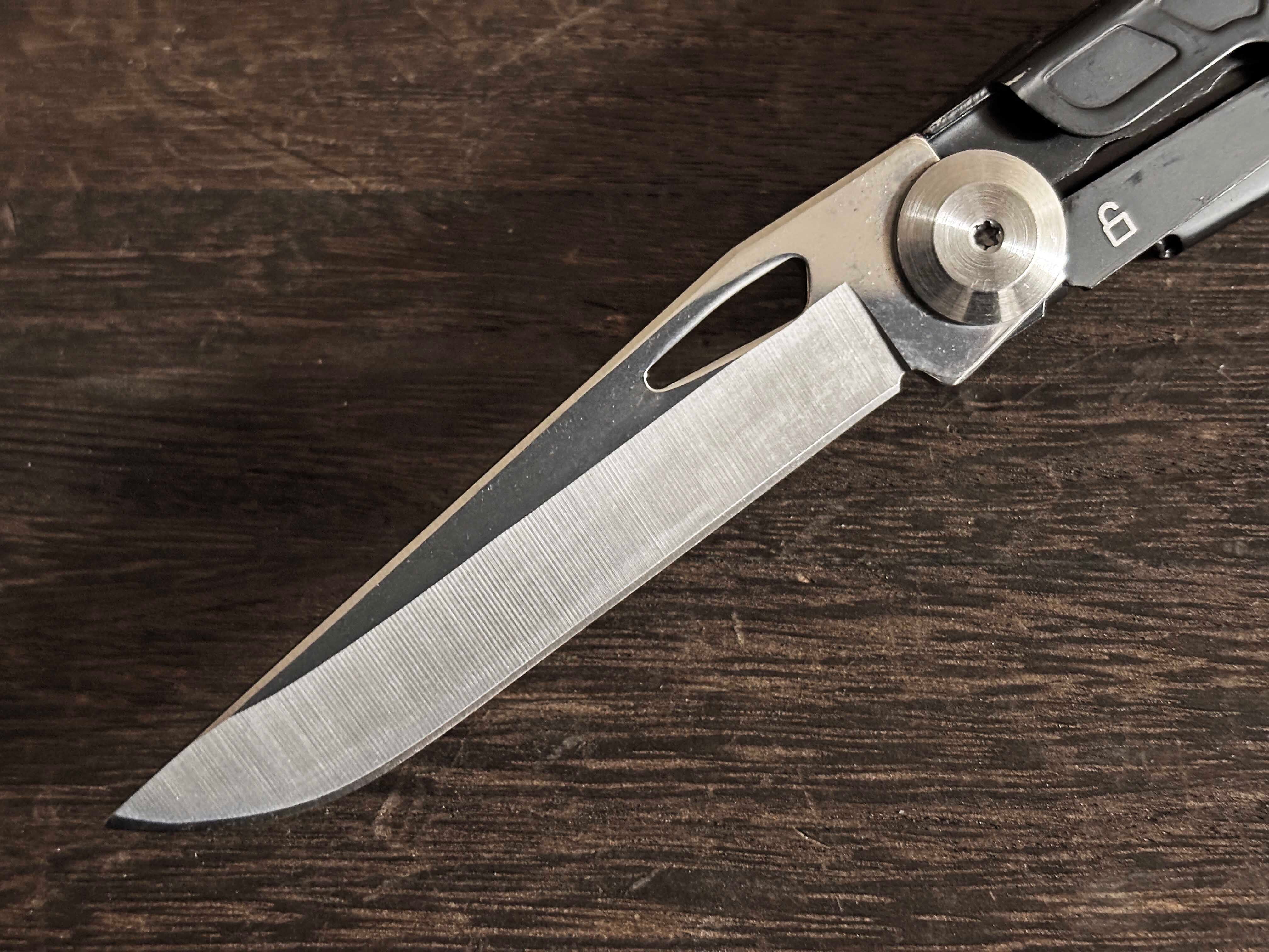 fk.07 Scissor Hunt［シザーハント］ 最も使用頻度が高いハサミ×ナイフ