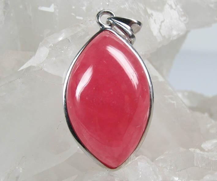 激レア 特選！天然モルダバイトペンダント 龍彫りペンダント