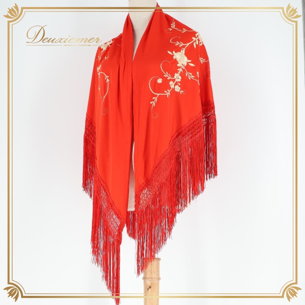 フラメンコ 衣装 シージョ ピキージョ レッド系 赤 刺繍 花柄 フレコ フリンジ トライアングル ダンス パーティ 発表会 スカーフ フラメンコ用品 衣装小物 ステージ衣装 差し色 華やか 柄物 花刺繍 ダンス衣装 舞台衣装 かわいい