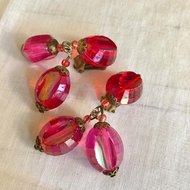 vintage red & pink beads earrings